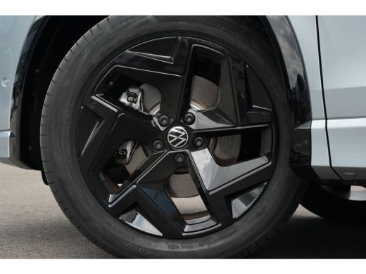 Volkswagen Tiguan 1.5 eHybrid R-Line Edition Harman Kardon | Head-Up | Panorama | 360 Camera | Leer | ActivLease financial lease