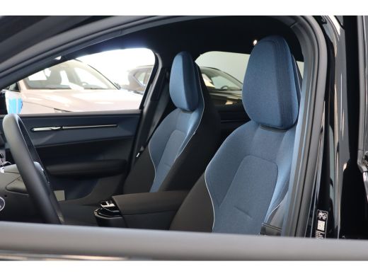 Volvo  EX30 P5 Long Range 272PK Plus Black Edition Europa 69 kWh | Advanced Sensing Technology | Cruise contr... ActivLease financial lease