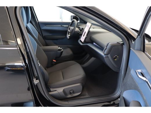 Volvo  EX30 P5 Long Range 272PK Plus Black Edition Europa 69 kWh | Advanced Sensing Technology | Cruise contr... ActivLease financial lease
