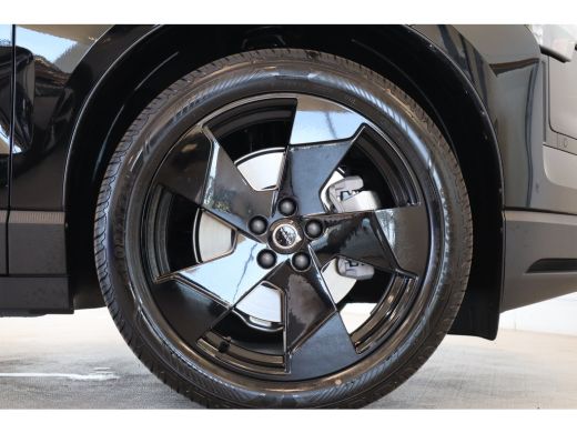 Volvo  EX30 P5 Long Range 272PK Plus Black Edition Europa 69 kWh | Advanced Sensing Technology | Cruise contr... ActivLease financial lease