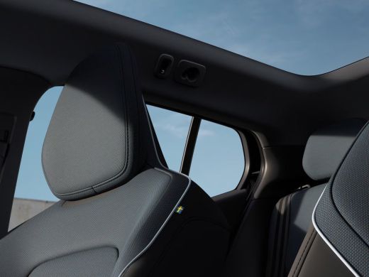 Volvo  EX30 P8 AWD Ultra Europa 69 kWh | 22 kW lader | 360&deg;-camera, 3D-weergave | Alarmsysteem ActivLease financial lease