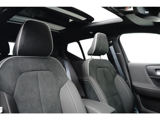 Volvo  EX40 Single Motor Extended Range Ultra Black Ed. 82 kWh | Pixel Led | Panodak | Nubuck | 360 ActivLease financial lease
