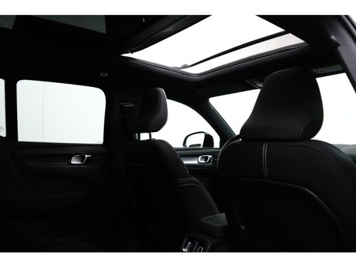 Volvo  EX40 Single Motor Extended Range Ultra Black Ed. 82 kWh | Pixel Led | Panodak | Nubuck | 360 ActivLease financial lease