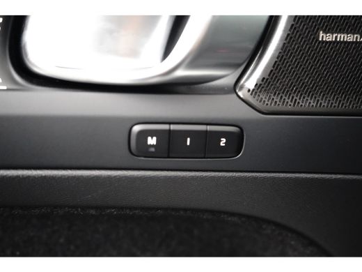 Volvo  EX40 Single Motor Extended Range Ultra Black Ed. 82 kWh | Pixel Led | Panodak | Nubuck | 360 ActivLease financial lease