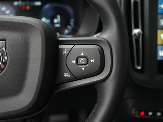 Volvo  XC40 T4 Recharge Essential Bright | Camera | All Seasons | Privacy Glass | Cruise Control | Climate Co... ActivLease financial lease