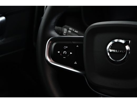 Volvo  XC40 Twin Plus AWD | Trekhaak | Stoel- en stuurverwarming | 19"-5-Doppelspeichen Sport-Design Diamants... ActivLease financial lease