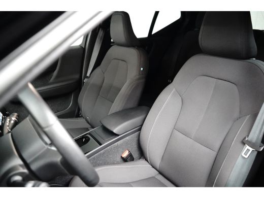 Volvo  XC40 Twin Plus AWD | Trekhaak | Stoel- en stuurverwarming | 19"-5-Doppelspeichen Sport-Design Diamants... ActivLease financial lease