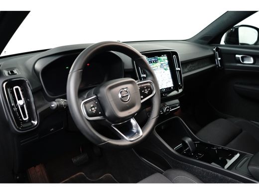 Volvo  XC40 Twin Plus AWD | Trekhaak | Stoel- en stuurverwarming | 19"-5-Doppelspeichen Sport-Design Diamants... ActivLease financial lease