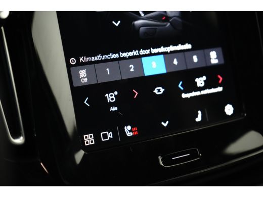 Volvo  XC40 Twin Plus AWD | Trekhaak | Stoel- en stuurverwarming | 19"-5-Doppelspeichen Sport-Design Diamants... ActivLease financial lease