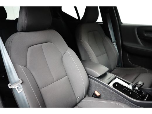 Volvo  XC40 Twin Plus AWD | Trekhaak | Stoel- en stuurverwarming | 19"-5-Doppelspeichen Sport-Design Diamants... ActivLease financial lease