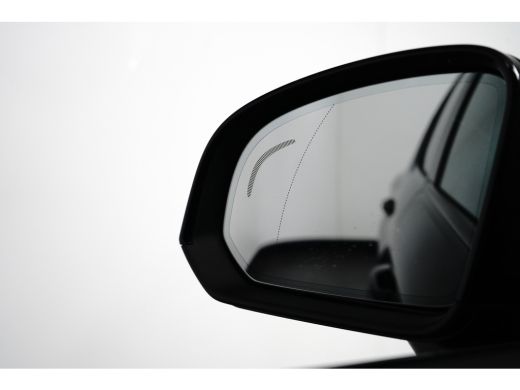 Volvo  XC40 Twin Plus AWD | Trekhaak | Stoel- en stuurverwarming | 19"-5-Doppelspeichen Sport-Design Diamants... ActivLease financial lease