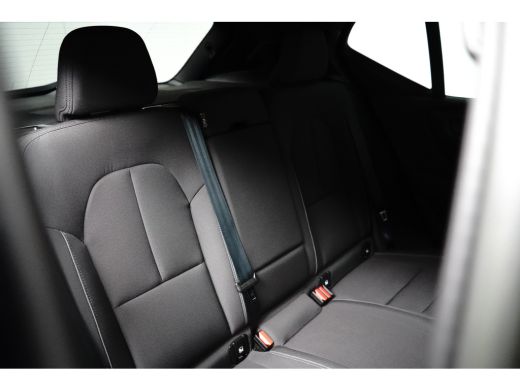 Volvo  XC40 Twin Plus AWD | Trekhaak | Stoel- en stuurverwarming | 19"-5-Doppelspeichen Sport-Design Diamants... ActivLease financial lease