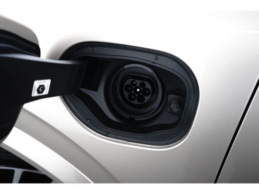 Volvo  XC90 Ultra Bright Plug-In Hybrid AWD | Full Option | 22" | Luchtvering | gelaagde zijruiten | Bowers &... ActivLease financial lease