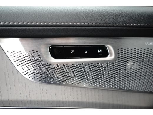 Volvo  XC90 Ultra Bright Plug-In Hybrid AWD | Full Option | 22" | Luchtvering | gelaagde zijruiten | Bowers &... ActivLease financial lease