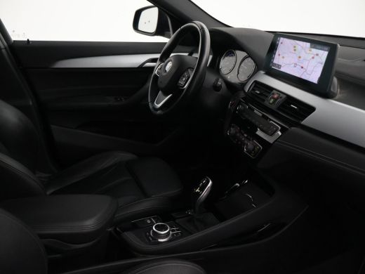 BMW X2 sDrive20i 178 PK AUT. HIGH EXECUTIVE EDITION + TREKHAAK | CAMERA | HEAD-UP | LEDER ActivLease financial lease