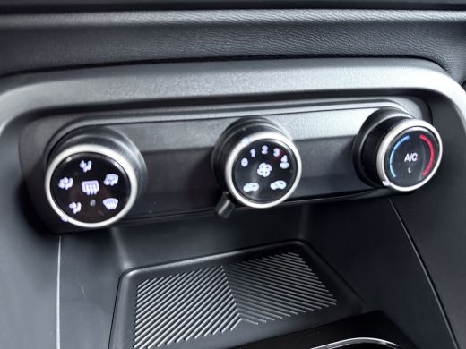 Citroën C3 Turbo 100 COLLECTION | Cruise | Airco | PDC | Apple carplay/ android auto | Comfortstoelen | ActivLease financial lease