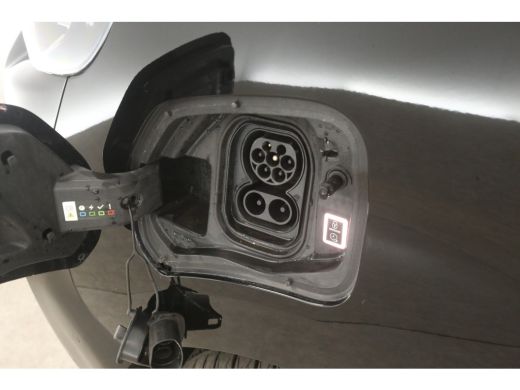 Citroën &euml;-Jumpy Peugeot e-Expert 75 kWh L2H1 | Snelladen | SOH 91% | Airco | Cruise | Camera | Carplay | 3 Zits |... ActivLease financial lease
