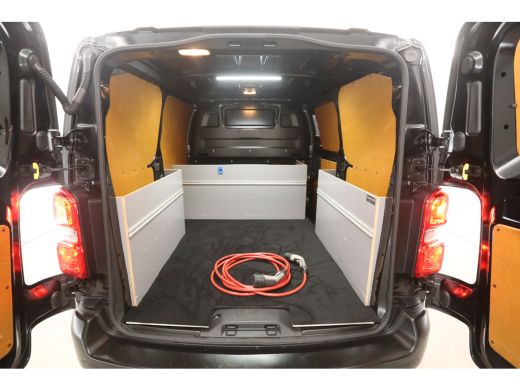 Fiat E-Scudo Peugeot e-Expert 75 kWh L2H1 | Snelladen | SOH 91% | Airco | Cruise | Camera | Carplay | 3 Zits |... ActivLease financial lease