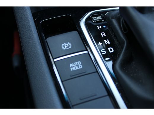 Hyundai IONIQ 1.6 GDi Comfort - Plus | Achteruitrijcamera | Airco (automatisch) | Lichtmetalen velgen 17" ActivLease financial lease