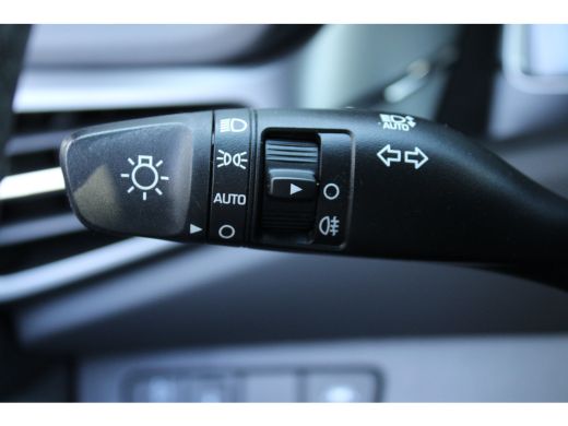 Hyundai IONIQ 1.6 GDi Comfort - Plus | Achteruitrijcamera | Airco (automatisch) | Lichtmetalen velgen 17" ActivLease financial lease