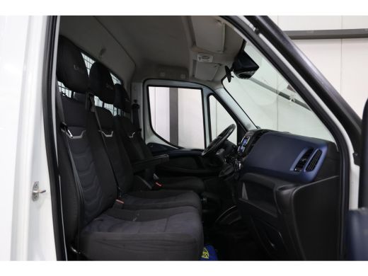 Iveco Daily 35C18H 3.0 AUTOMAAT TREKHAAK OPEN LAADBAK ActivLease financial lease