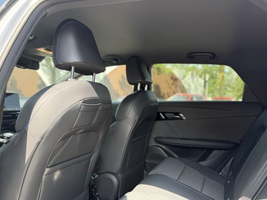 MG MG4 EV Luxury 64 kWh |360 CAMERA| 7 JAAR MG GARANTIE T/M 07-2031| ELEK. STOEL| DODE HOEK SENSOR| STOEL +... ActivLease financial lease