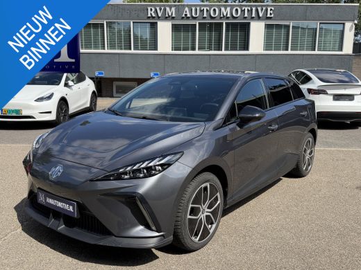 MG MG4 EV Luxury 64 kWh | 360 CAMERA| 7 JAAR MG GARANTIE T/M 03-2031| ELEK. STOEL| DODE HOEK SENSOR| STOEL ... ActivLease financial lease