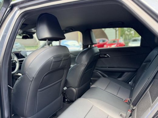 MG MG4 EV Luxury 64 kWh | 360 CAMERA| 7 JAAR MG GARANTIE T/M 03-2031| ELEK. STOEL| DODE HOEK SENSOR| STOEL ... ActivLease financial lease