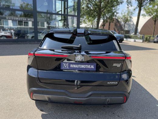 MG MG4 EV Luxury 64 kWh LONG RANGE | SOH 95 % | 15.000KM | 360&deg; CAMERA | STOEL & STUURVERWARMING | 7 JAAR M... ActivLease financial lease