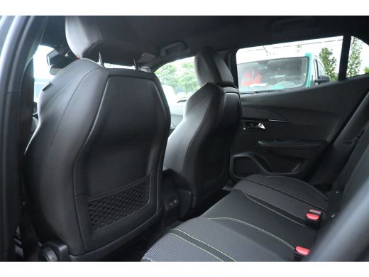 Peugeot 2008 GT, (2025-H0) Voorraad-Actie! | 360 Camera | Navigatie | Dodehoekdetectie | Draadloos Carplay & A... ActivLease financial lease
