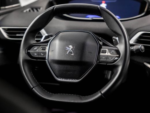 Peugeot 3008 1.2 PureTech Allure Automaat (APPLE CARPLAY, LED KOPLAMPEN, FOCAL AUDIO, LEDER, SPORTSTOELEN, GET... ActivLease financial lease