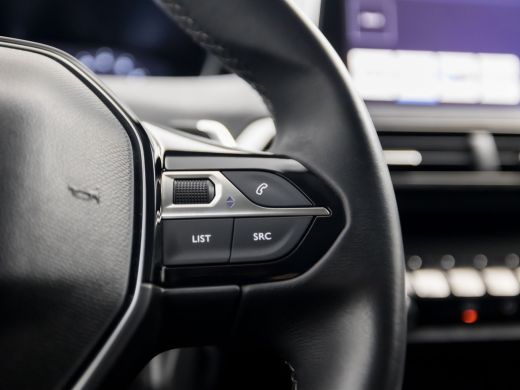 Peugeot 3008 1.2 PureTech Allure Automaat (APPLE CARPLAY, LED KOPLAMPEN, FOCAL AUDIO, LEDER, SPORTSTOELEN, GET... ActivLease financial lease