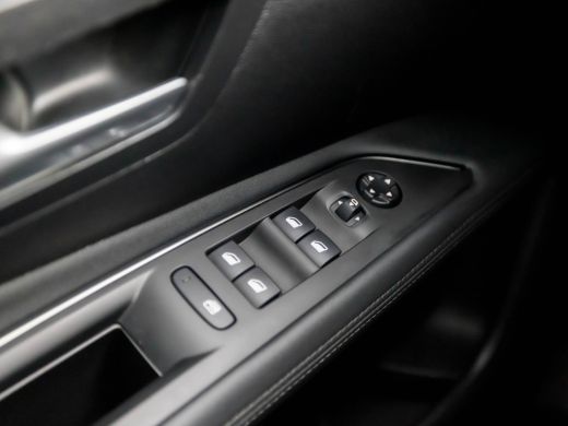 Peugeot 3008 1.2 PureTech Allure Automaat (APPLE CARPLAY, LED KOPLAMPEN, FOCAL AUDIO, LEDER, SPORTSTOELEN, GET... ActivLease financial lease