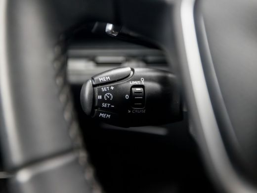 Peugeot 3008 1.2 PureTech Allure Automaat (APPLE CARPLAY, LED KOPLAMPEN, FOCAL AUDIO, LEDER, SPORTSTOELEN, GET... ActivLease financial lease