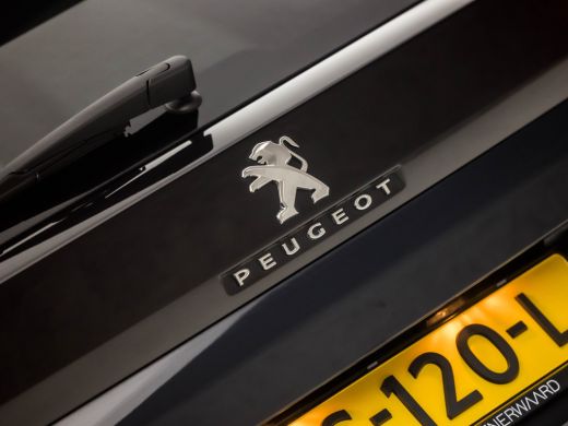 Peugeot 3008 1.2 PureTech Allure Automaat (APPLE CARPLAY, LED KOPLAMPEN, FOCAL AUDIO, LEDER, SPORTSTOELEN, GET... ActivLease financial lease