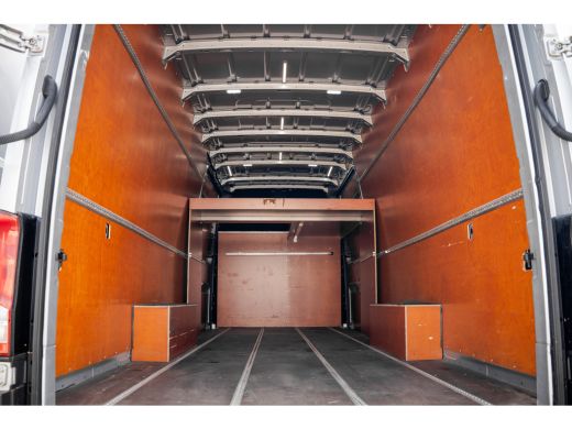 Volkswagen Crafter 2.0 TDI XL L5H3 | 177 PK | Rijplaten | Automaat | LED | Camera | Carplay | Schuifdeur L+R | PDC |... ActivLease financial lease