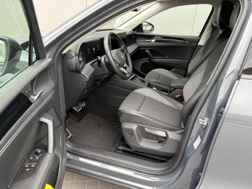 Volkswagen Tiguan 1.5 eTSI 130PK Life Edition Trekhaak/360Camera/Stoelverwarming/Full-Led ActivLease financial lease