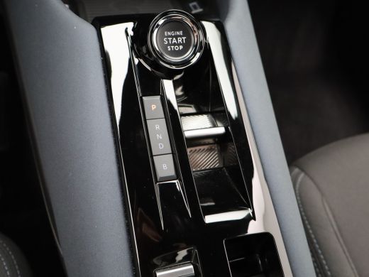 Alfa Romeo Junior Elettrica 54 kWh | Adaptieve cruise | Apple carplay/ Android auto | Parkeersensoren | Led | 97% S... ActivLease financial lease