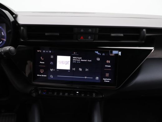 Alfa Romeo Junior Elettrica 54 kWh | Adaptieve cruise | Apple carplay/ Android auto | Parkeersensoren | Led | 97% S... ActivLease financial lease