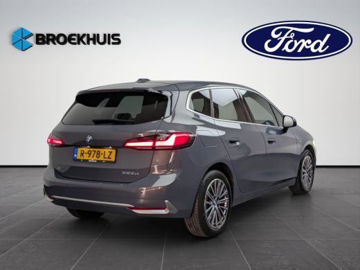 BMW 2 Serie Active Tourer 225e xDrive | Elekt. wegklapbare Trekhaak | 360 Camera | Head-Up Display | Leder ActivLease financial lease