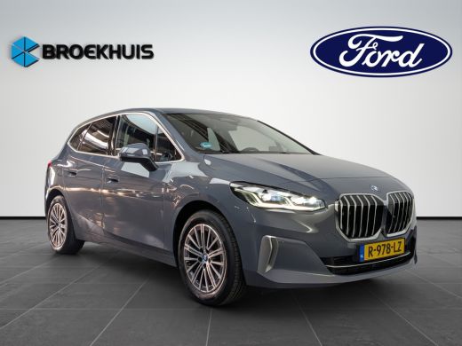 BMW 2 Serie Active Tourer 225e xDrive | Elekt. wegklapbare Trekhaak | 360 Camera | Head-Up Display | Leder ActivLease financial lease