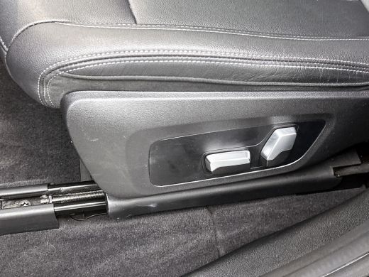 BMW iX3 Executive 80 kWh-SOH 97.46% / Panoramadak / Trekhaak / Leder / Stoelverwarming / Pdc.+Camera / Na... ActivLease financial lease