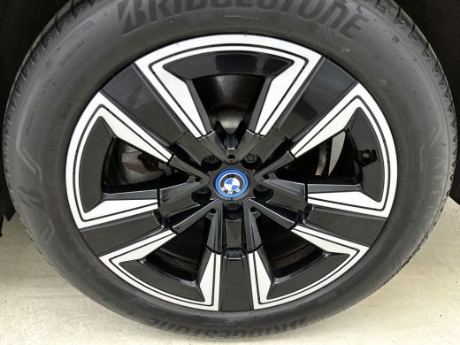 BMW iX3 Executive 80 kWh-SOH 97.46% / Panoramadak / Trekhaak / Leder / Stoelverwarming / Pdc.+Camera / Na... ActivLease financial lease
