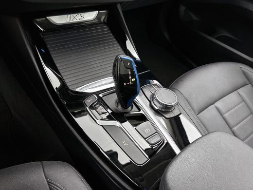BMW iX3 Executive 80 kWh-SOH 97.46% / Panoramadak / Trekhaak / Leder / Stoelverwarming / Pdc.+Camera / Na... ActivLease financial lease