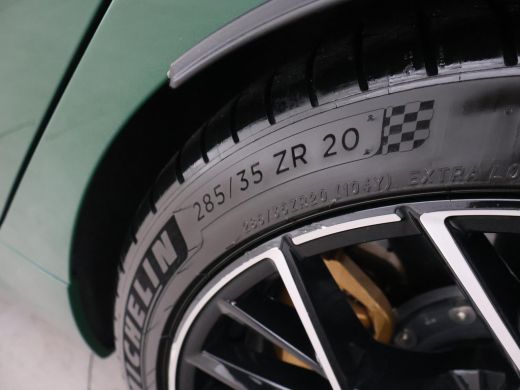 BMW M8 COMPETITION 626 PK IRISH GREEN + BOWERS & WILKINS | KERAMISCHE REMMEN ActivLease financial lease