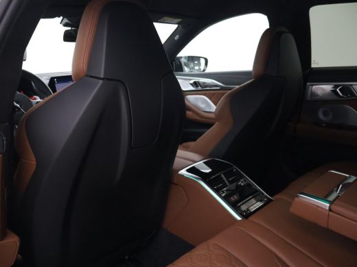 BMW M8 Gran Coup&eacute; M8 COMPETITION 626 PK IRISH GREEN + BOWERS & WILKINS | KERAMISCHE REMMEN ActivLease financial lease