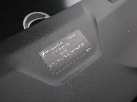 BMW M8 Gran Coup&eacute; M8 COMPETITION 626 PK IRISH GREEN + BOWERS & WILKINS | KERAMISCHE REMMEN ActivLease financial lease