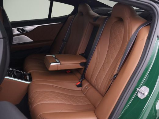 BMW M8 Gran Coup&eacute; M8 COMPETITION 626 PK IRISH GREEN + BOWERS & WILKINS | KERAMISCHE REMMEN ActivLease financial lease