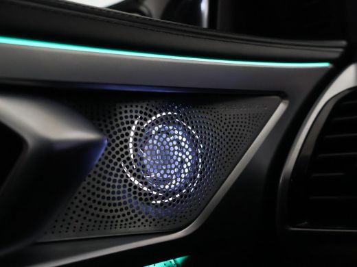 BMW M8 Gran Coup&eacute; M8 COMPETITION 626 PK IRISH GREEN + BOWERS & WILKINS | KERAMISCHE REMMEN ActivLease financial lease