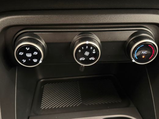 Citroën C3 1.2 Turbo 100pk Plus DAB | Parkeersensoren V+A | Airco | 8 jaar Garantie! | Nieuw! | Achterbank i... ActivLease financial lease